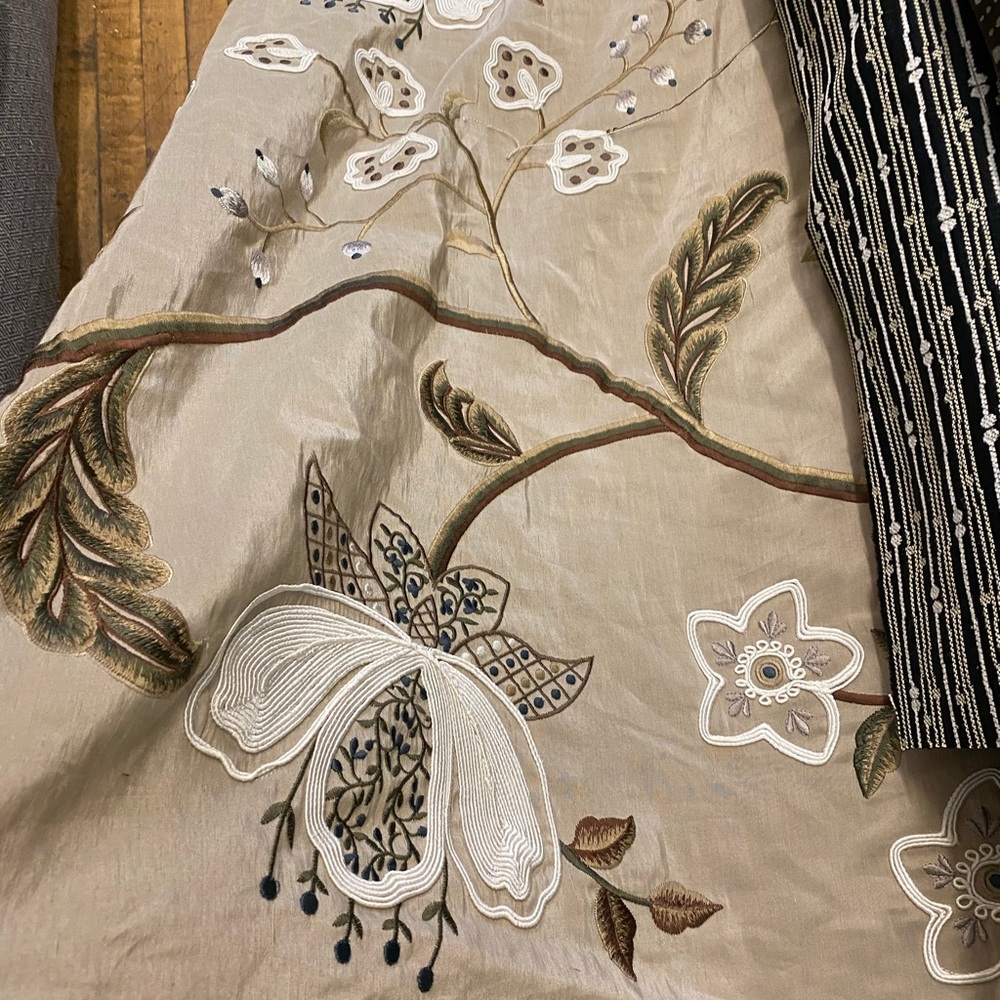 Silk Blend Bohemian Floral Embroidery